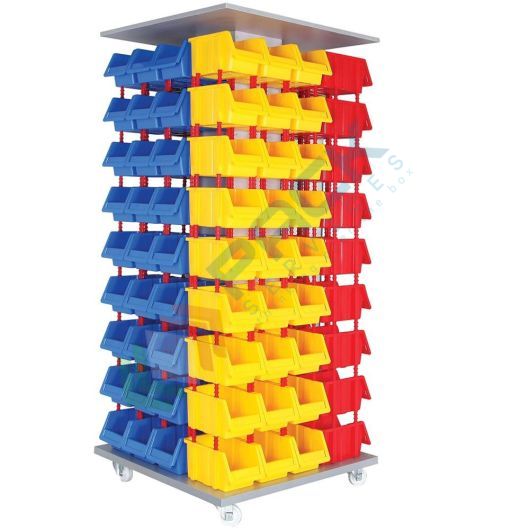 Carrello con tettoia composto da 108 cassette in plastica bocca di lupo (posizionate su 4 lati), realizzato in metallo/legno, Mis. 865 L x 865 P x 1935 H mm, base 4 ruote