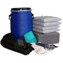 Kit di pronto intervento cantieristico, capacità assorbimento 77 Lt, confezionato in fusto cilindrico in polietilene a bocca larga omologato ONU