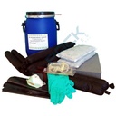 Kit di pronto intervento universale, capacità assorbimento 43 Lt, confezionato in fusto cilindrico in polietilene a bocca larga